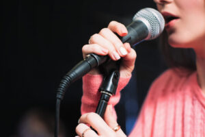Искусство вокала: как достичь высоких результатов в обучении